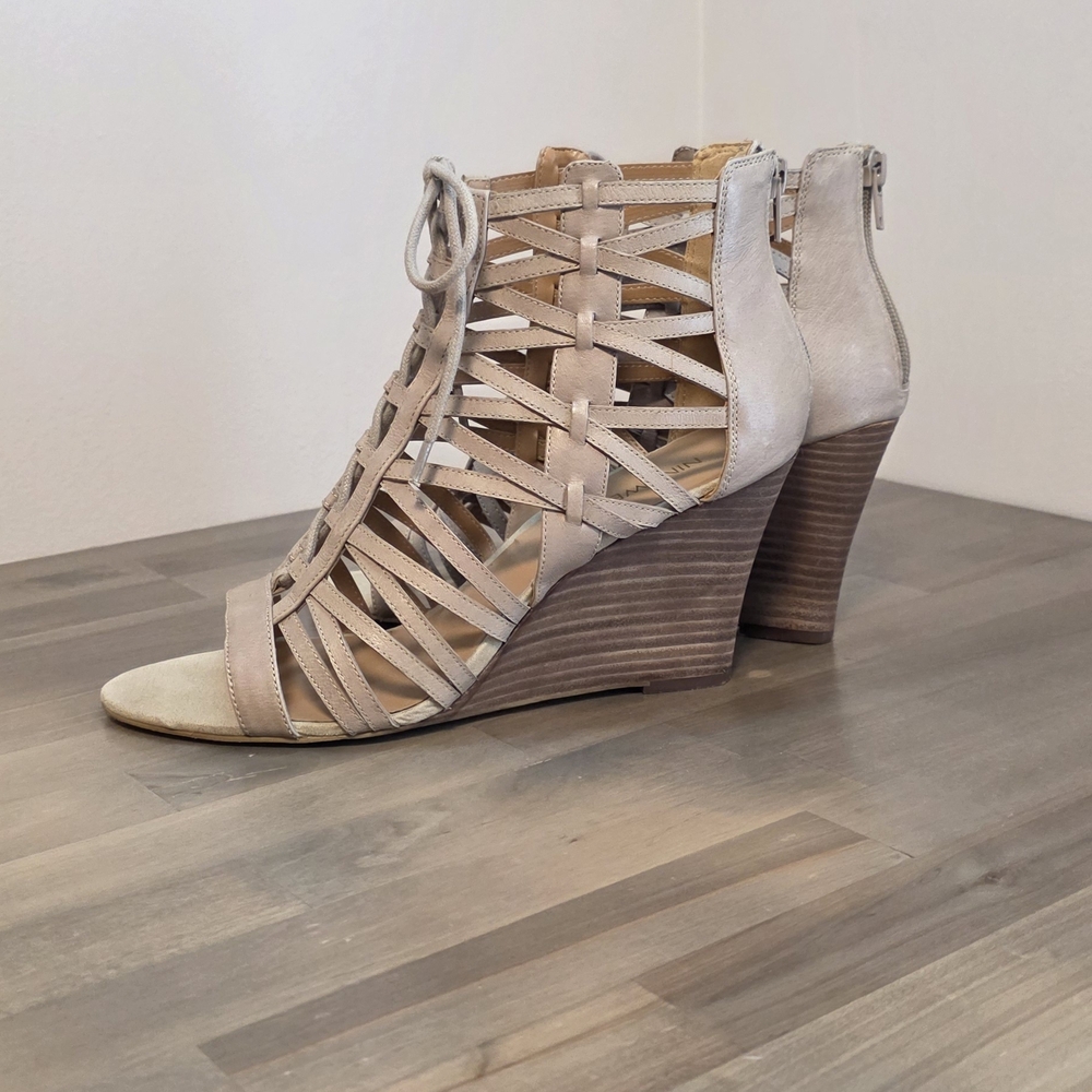 Elegant Tan Wedge Sandals